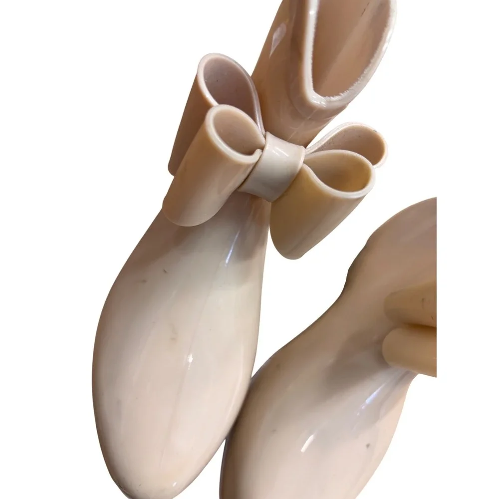 Capelli New York Girls Beige Bow Ankle Rain Boots Glossy Rubber Size 5-6.5